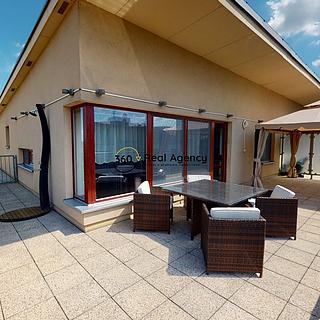 Pronájem bytu 3+kk 135 m² Praha Štěrboholy, Laudonova