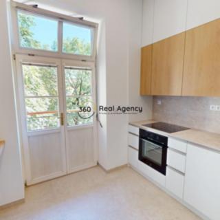 Pronájem bytu 3+1 97 m² Praha Smíchov, Drtinova