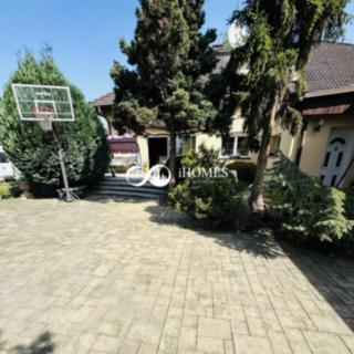 Prodej rodinného domu 302 m² Roztoky, Dobrovolného