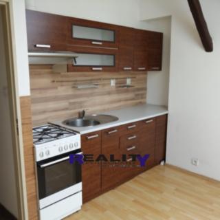 Pronájem bytu 2+1 46 m² Podbořany