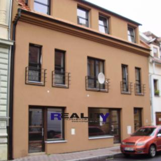 Pronájem bytu 1+kk a garsoniéry 29 m² Žatec, Tyršova
