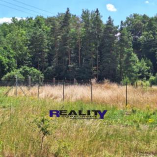 Prodej stavební parcely 1 019 m² Holedeč