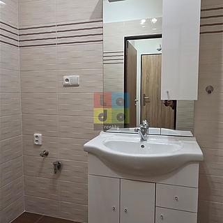 Pronájem bytu 2+1 50 m² Lysá nad Labem, Sídliště