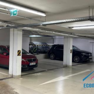 Pronájem parkovacího místa 12 m² Jesenice, Nákupní