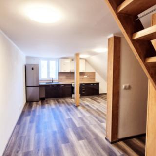 Pronájem bytu 3+kk 80 m² Brandýs nad Labem-Stará Boleslav Brandýs nad Labem, S. K. Neumanna