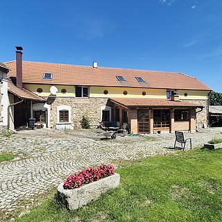 Prodej zemědělské usedlosti 300 m² Hlubyně