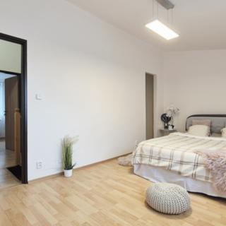 Pronájem rodinného domu 109 m² Praha Letňany, Velešínská