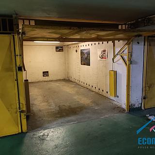 Pronájem garáže 16 m² Praha Troja, Čimická