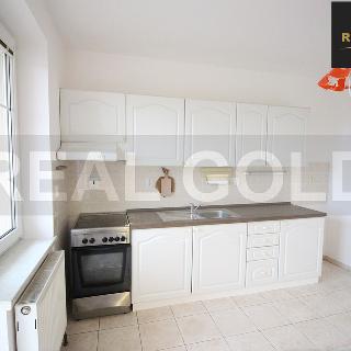 Pronájem bytu 1+1 38 m² Výčapy
