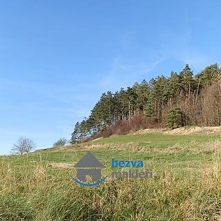 Prodej stavební parcely 980 m² Hroubovice