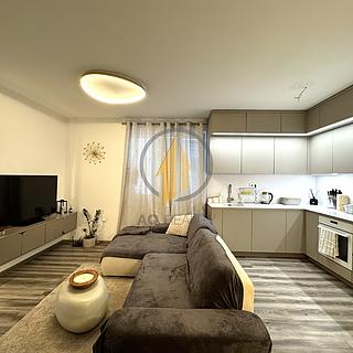 Prodej bytu 4+kk 92 m&sup2; Jičín