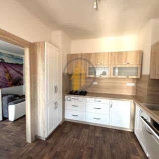 Prodej bytu 3+1 96 m² Mlázovice, Na Ohrádce