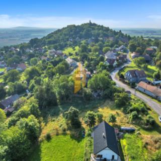 Prodej stavební parcely 1007 m² Podhradí
