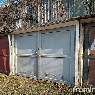 Prodej garáže 18 m² Brno Královo Pole, Košinova