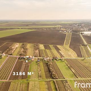 Prodej stavební parcely 1593 m&sup2; Moravský Žižkov