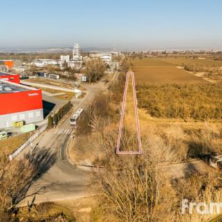 Prodej komerčního pozemku 1525 m² Brno