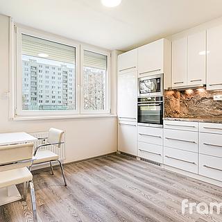 Pronájem bytu 1+1 32 m&sup2; Brno