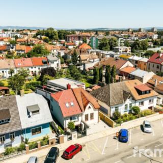 Prodej bytu 1+kk a garsoniéry 38 m² Kroměříž, Albertova