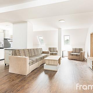 Pronájem bytu 3+kk 119 m&sup2; Nové Město na Moravě