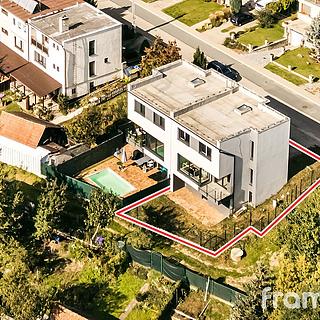 Prodej rodinného domu 179 m&sup2; Holubice