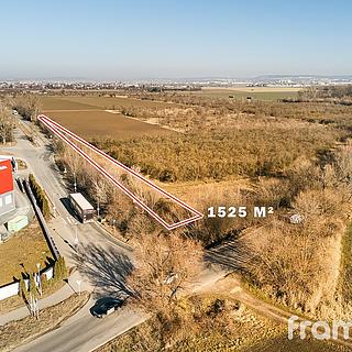 Prodej komerčního pozemku 1525 m&sup2; Brno