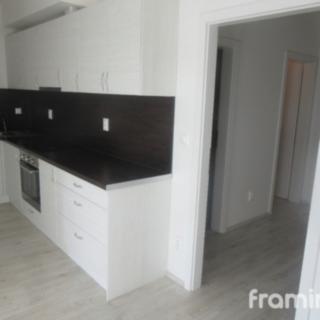 Pronájem bytu 2+kk 49 m² Brno Židenice, Gajdošova
