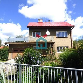 Prodej rodinného domu 290 m&sup2; Valašské Meziříčí