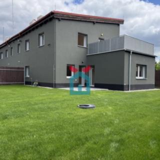 Prodej bytu 3+kk 104 m² Praha