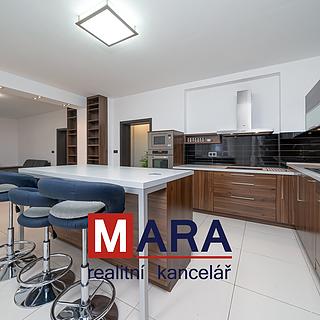 Pronájem bytu 3+kk 108 m² Olomouc Slavonín, Arbesova