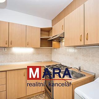 Pronájem bytu 2+1 43 m² Olomouc Nové Sady, Rožňavská