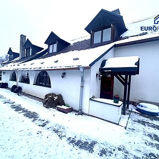 Prodej rodinného domu 236 m² Toužim Bezděkov