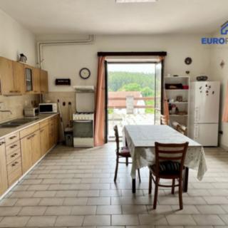 Prodej rodinného domu 195 m² Valy
