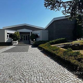 Prodej Ostatních komerčních prostor 1111 m² Roudnice nad Labem