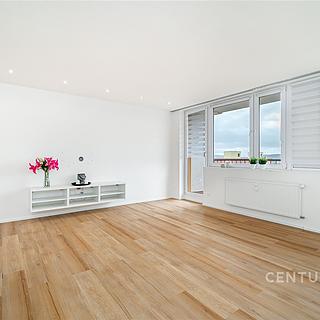 Prodej bytu 3+kk 74 m² Praha Modřany, Krouzova