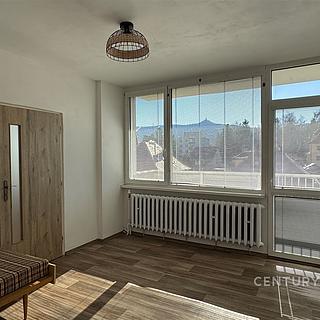 Pronájem bytu 3+1 78 m² Liberec X-Františkov, Klášterského