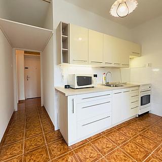 Pronájem bytu 2+1 52 m² Česká Lípa, Bendlova