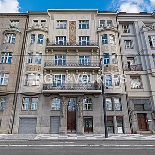 Pronájem obchodu 70 m² Praha Nové Město, Rašínovo nábřeží