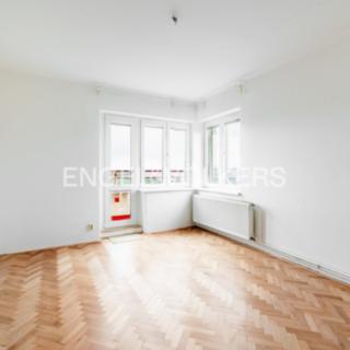Pronájem bytu 2+1 80 m² Praha