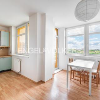 Prodej bytu 2+kk 51 m² Praha Hlubočepy, Trnkovo náměstí