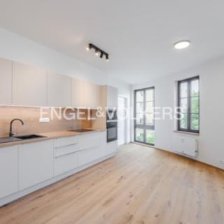 Pronájem bytu 3+kk 73 m² Praha