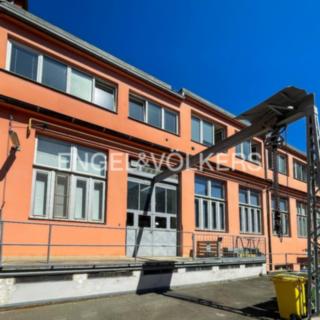 Pronájem kanceláře 144 m² Praha