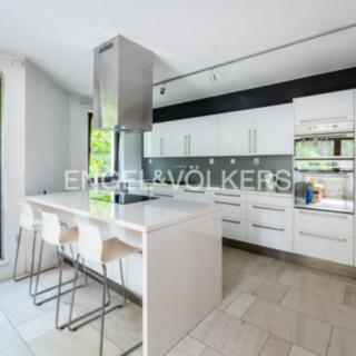 Pronájem vily 436 m² Praha