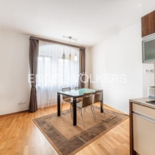Pronájem bytu 2+1 85 m² Praha Malá Strana, U lužického semináře