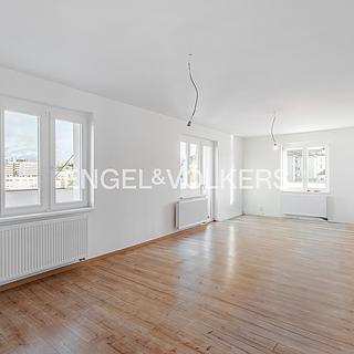 Pronájem bytu 3+1 94 m² Praha