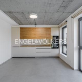 Pronájem bytu 2+kk 60 m² Praha