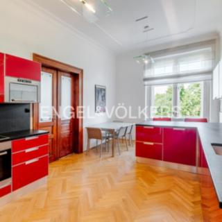 Pronájem bytu 3+1 111 m² Praha