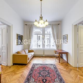 Pronájem bytu 4+1 136 m² Praha Staré Město, Betlémská
