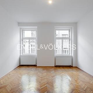 Pronájem bytu 3+1 86 m² Praha