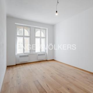Pronájem bytu 1+1 38 m² Praha Vršovice, Moskevská