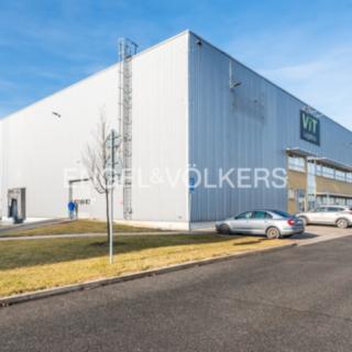 Pronájem skladu 2000 m² Klecany